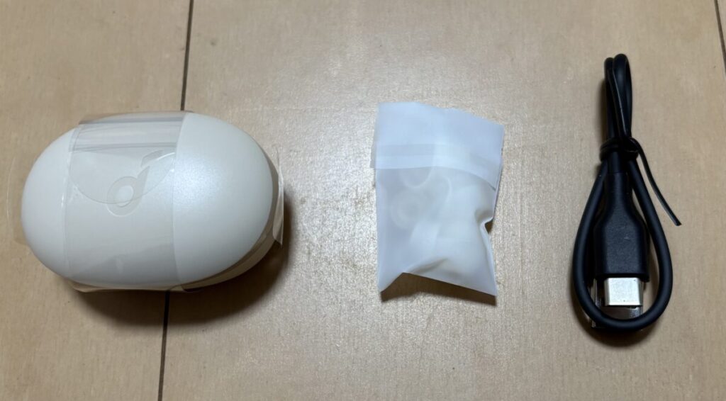 Anker Soundcore Life P2 Mini 製品と同梱品写真