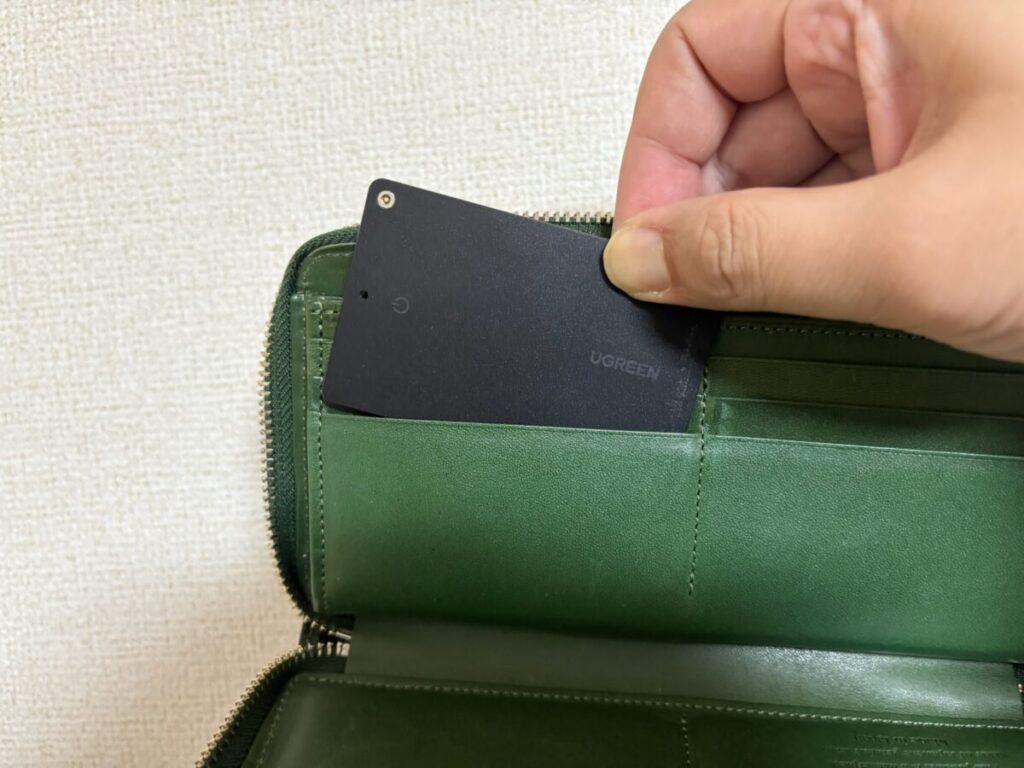 UGREEN FineTrack Slim Smart Finder　財布への収納例　画像