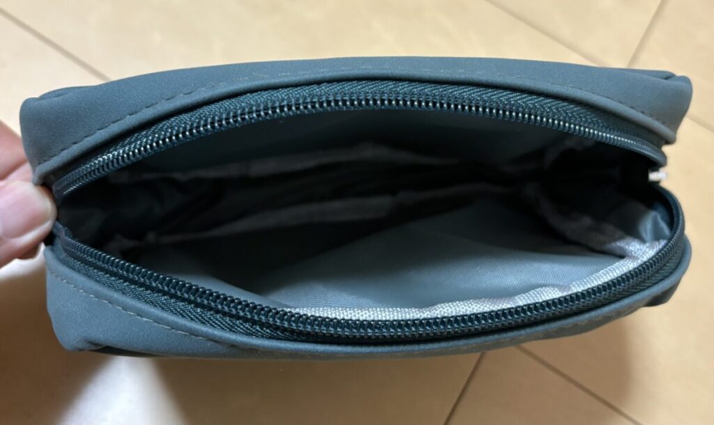 TOWOOZ MacBook Air ケース　本体外観　表面　写真