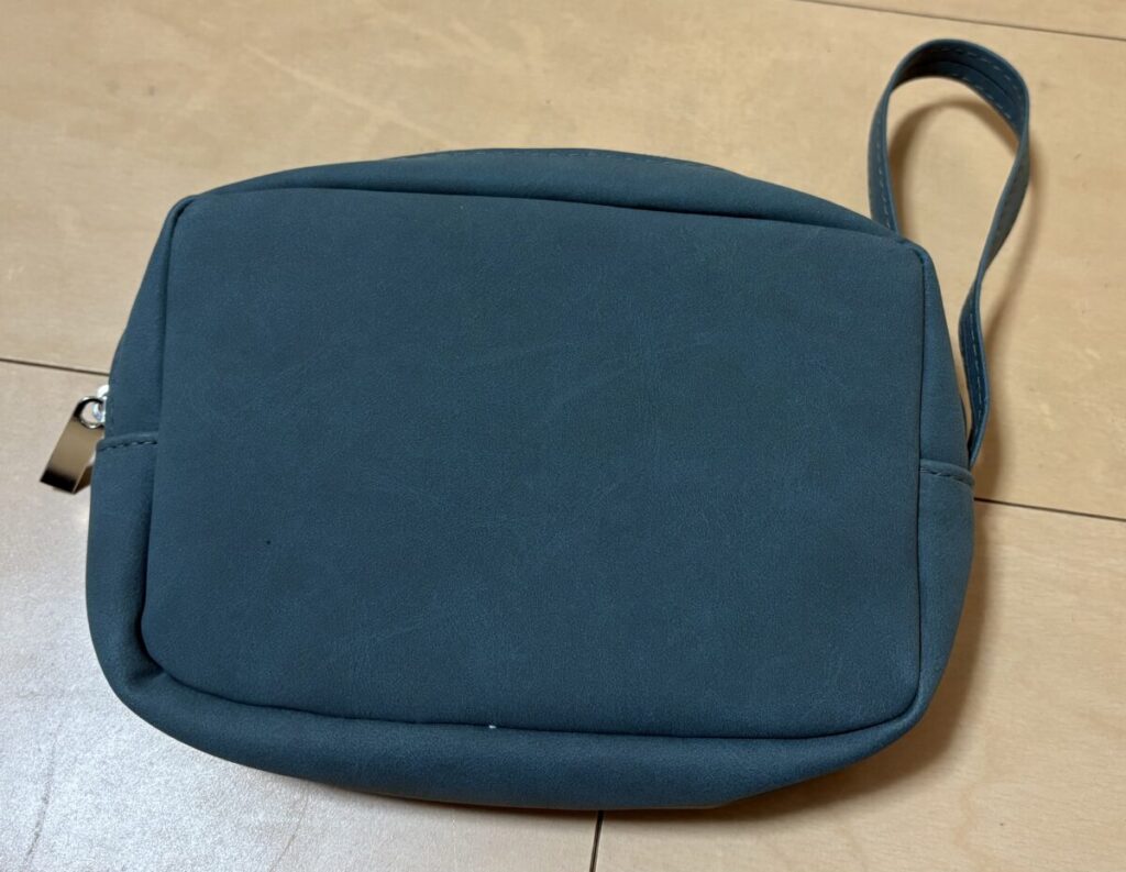 TOWOOZ MacBook Air ケース　付属小型ポーチ内側　写真