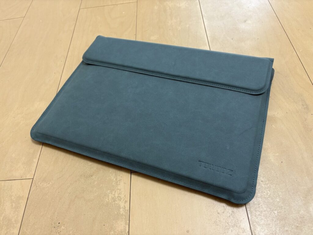 TOWOOZ MacBook Air ケース　本体ノートPC梱包時　写真