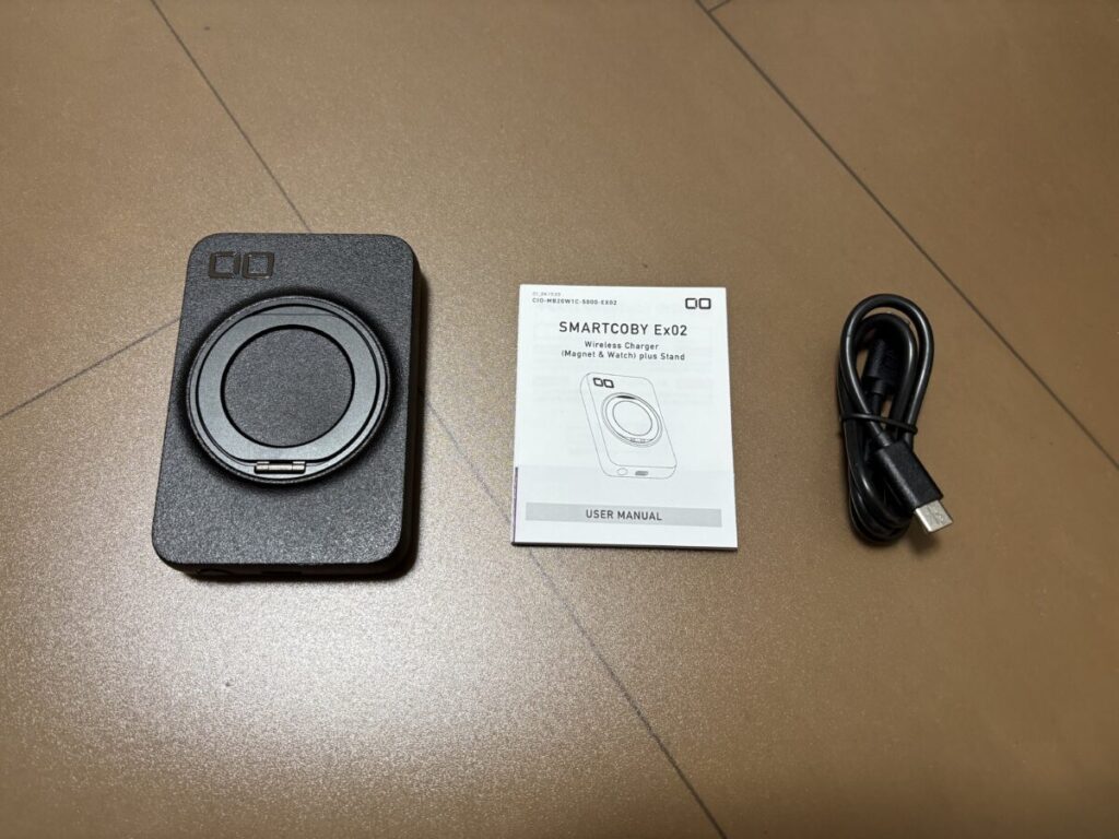 CIO SMARTCOBY Ex02 Wireless Chargerの同梱物(本体・USB Type-Cケーブル・取扱説明書)