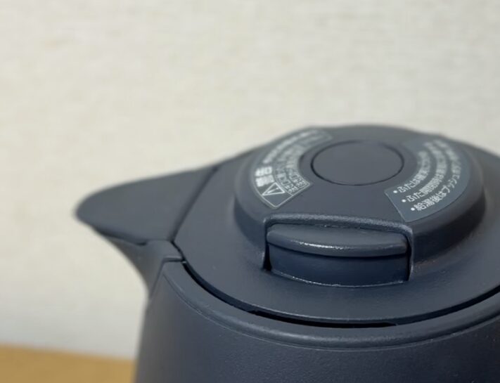 象印 電気ケトル CK-DA10ほこりブロック閉じている画像