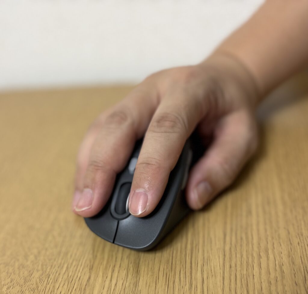 Logicool M840L　マウス本体　使用状態　画像