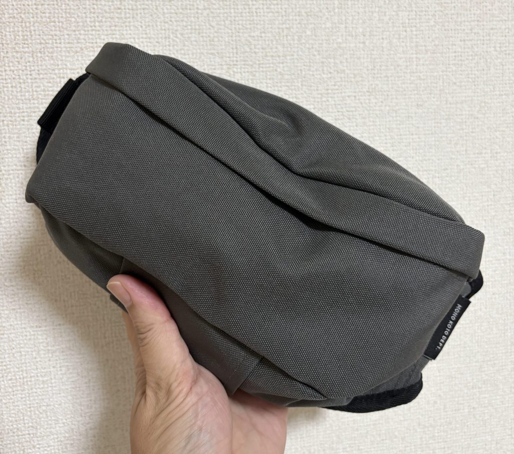 ヒップシート付きショルダーバッグDACCOBAG（ダッコバッグ）の外観画像　表面