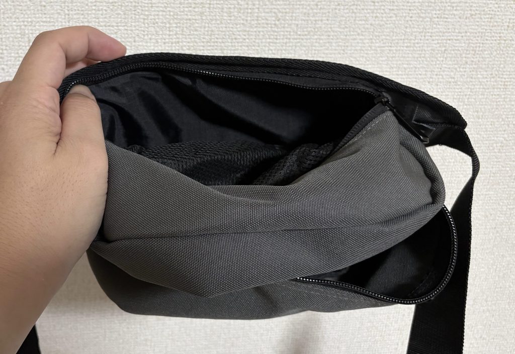 ヒップシート付きショルダーバッグDACCOBAG（ダッコバッグ）のサブ収納画像